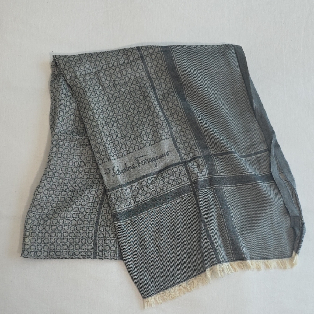 Salvatore Ferragamo Black and Gray Gancini Logo Spring Scarf, Unisex, Cotton